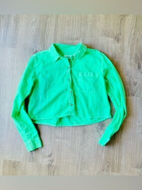 Universal Thread Cropped Button-Down Shirt Small